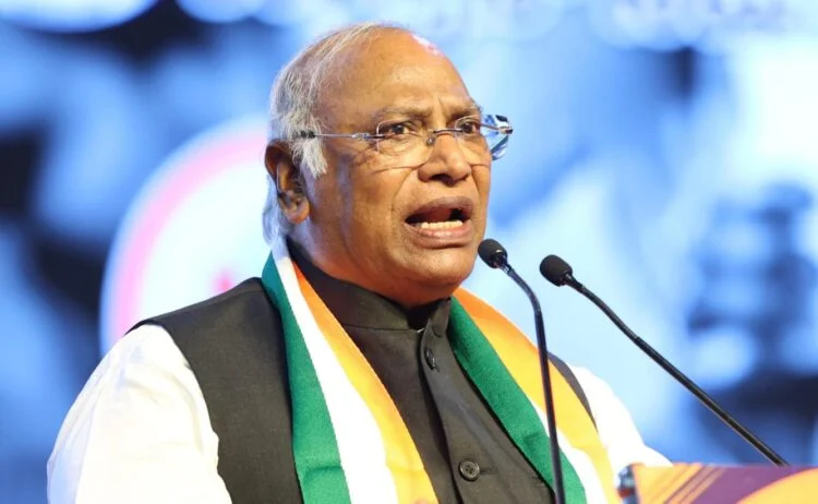 Kharge attacks BJP, RSS and PM Modi at KPCC event; backs Karnataka model in education