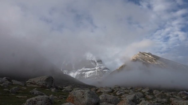 First Batch of Kailash Mansarovar Yatra 2026 Pilgrims Flagged Off in Delhi