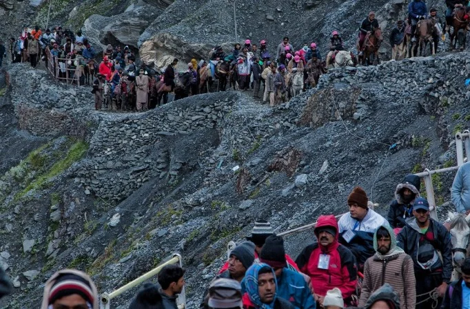 Amarnath Yatra Draws Huge Response; Over 85,000 Devotees Visit Shrine in Four Days
